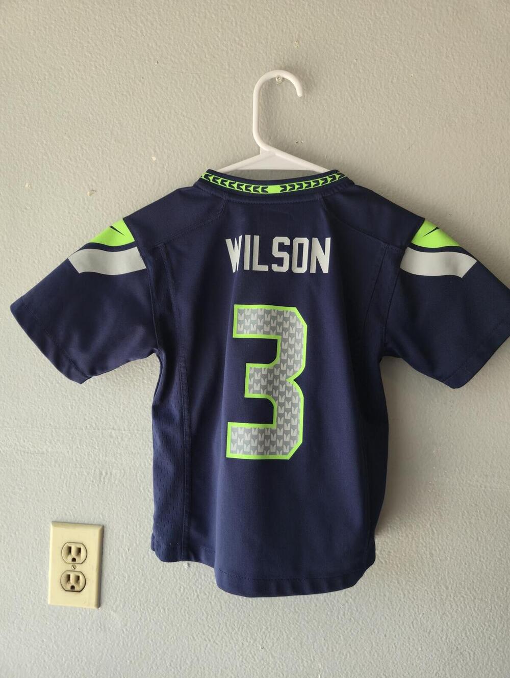 Nike Seattle Seahawks Russell Wilson #3 NFL Jersey Medium